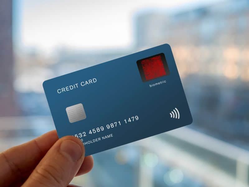 Kako Kreditne Kartice Utiču Na Potrošnju
