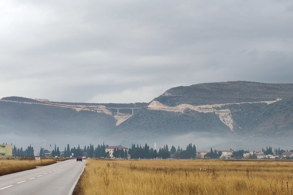 Brdo Iznad Mostara Dobilo Novu Sliku, Uskoro Se Probija Jedan Od Najdužih Tunela U Bih