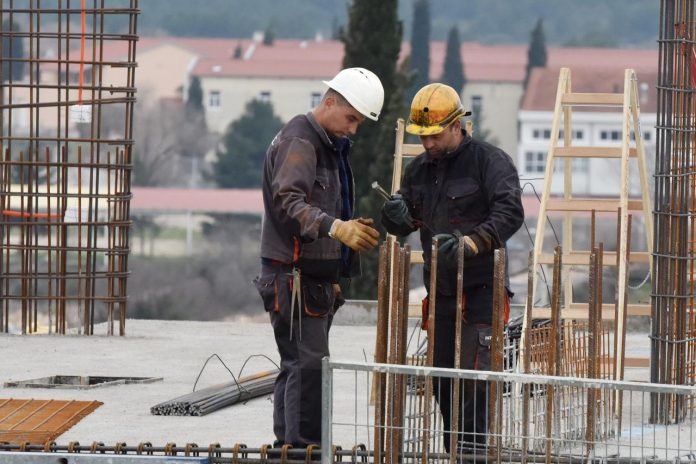 Bosanci Ponovno Zasjeli Na Tron Po Brojnosti Stranih Radnika U