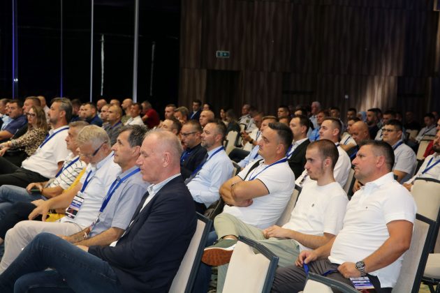 Susreti prijevoznika: Bez odlaganja, po hitnom postupku, riješiti probleme prijevoznika Susreti prijevoznika: Bez odlaganja, po hitnom postupku, riješiti probleme prijevoznika