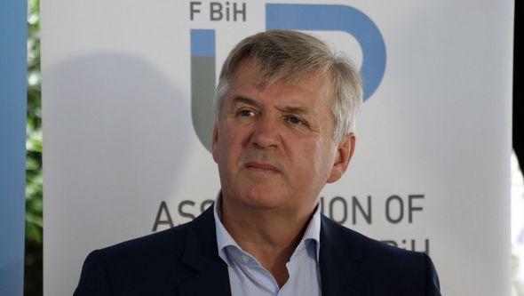 Objavljujemo detaljnu proceduru za radnike van BiH: Šuma propisa za zaposlenje stranaca Adnan Smailbegović - Avaz