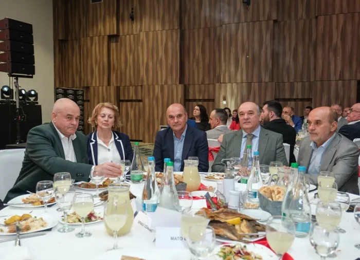 Šta sve ima najbogatija porodica u BiH Šta sve ima najbogatija porodica u BiH