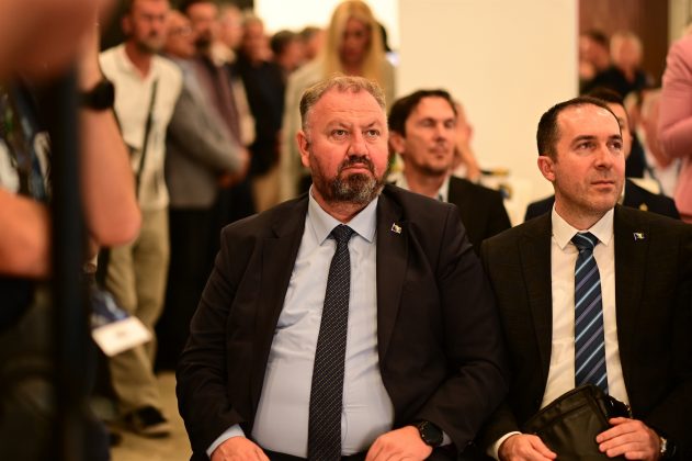 Svečano otvoren 19. Međunarodni sajam privrede Tešanj Svečano otvoren 19. Međunarodni sajam privrede Tešanj