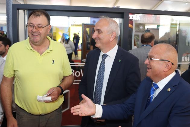 Svečano otvoren 19. Međunarodni sajam privrede Tešanj Svečano otvoren 19. Međunarodni sajam privrede Tešanj