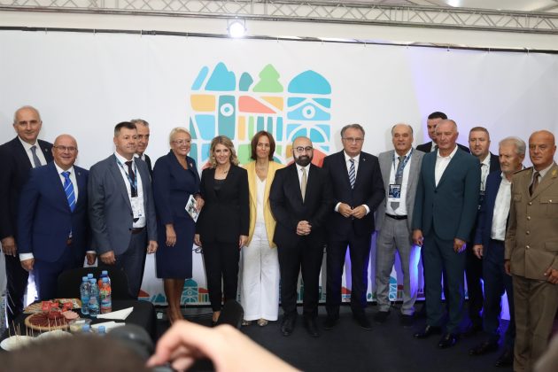 Svečano otvoren 19. Međunarodni sajam privrede Tešanj Svečano otvoren 19. Međunarodni sajam privrede Tešanj