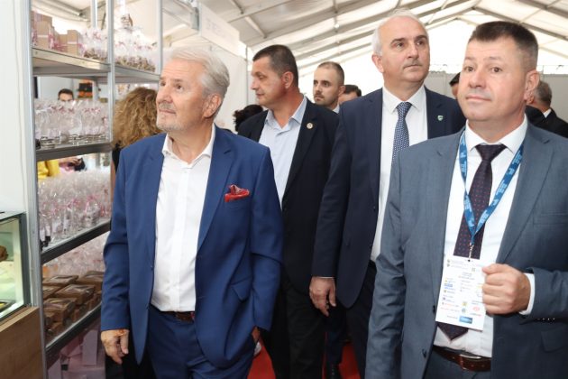 Svečano otvoren 19. Međunarodni sajam privrede Tešanj Svečano otvoren 19. Međunarodni sajam privrede Tešanj