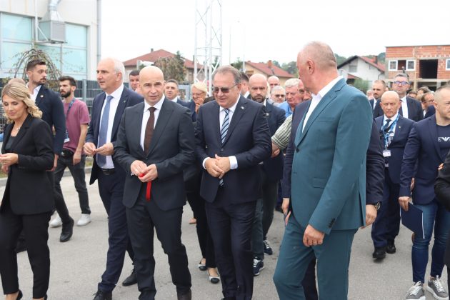 Svečano otvoren 19. Međunarodni sajam privrede Tešanj Svečano otvoren 19. Međunarodni sajam privrede Tešanj