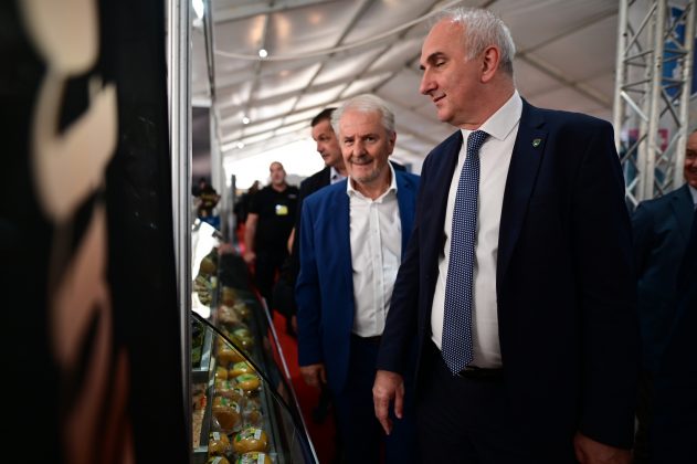 Svečano otvoren 19. Međunarodni sajam privrede Tešanj Svečano otvoren 19. Međunarodni sajam privrede Tešanj