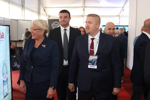 Svečano otvoren 19. Međunarodni sajam privrede Tešanj Svečano otvoren 19. Međunarodni sajam privrede Tešanj
