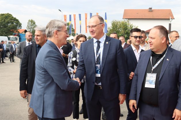 Svečano otvoren 19. Međunarodni sajam privrede Tešanj Svečano otvoren 19. Međunarodni sajam privrede Tešanj