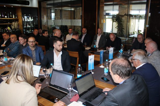 Izabrano novo rukovodstvo Grupacije poslodavaca Unsko-sanskog kantona pri UPFBiH Izabrano novo rukovodstvo Grupacije poslodavaca Unsko-sanskog kantona pri UPFBiH