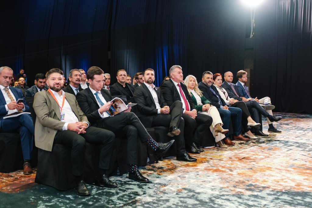 REGIONALNI LIDERI U SARAJEVU: 100 EXPO OTVARA VRATA NOVIM INVESTICIJAMA REGIONALNI LIDERI U SARAJEVU: 100 EXPO OTVARA VRATA NOVIM INVESTICIJAMA