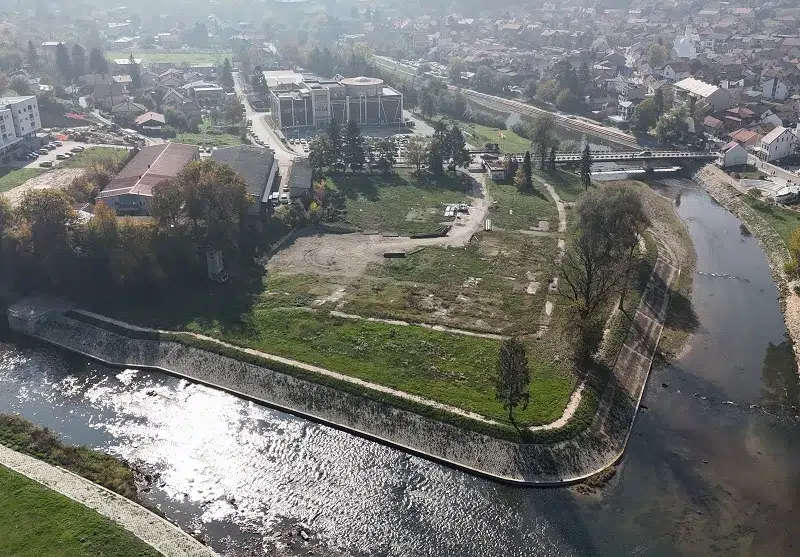 Ova parcela je spojila 4 bh. poduzetnika, među njima je i milijarder Ova parcela je spojila 4 bh. poduzetnika, među njima je i milijarder