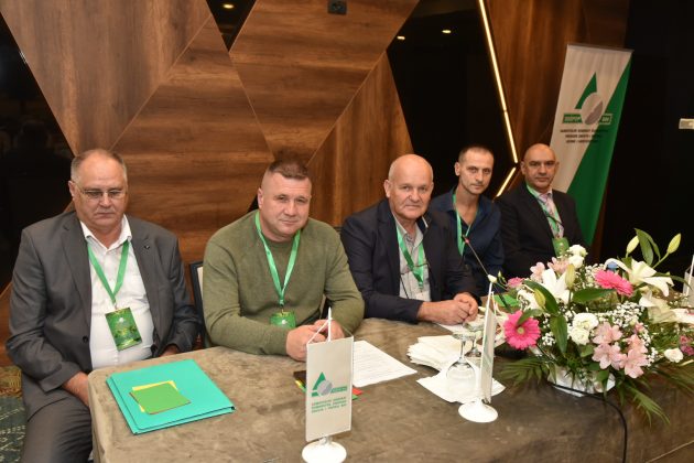Održan 8. Kongres SSŠPDPBiH: Delegati pokrenuli inicijativu za potpisivanje općeg kolektivnog ugovora u FBiH Održan 8. Kongres SSŠPDPBiH: Delegati pokrenuli inicijativu za potpisivanje općeg kolektivnog ugovora u FBiH