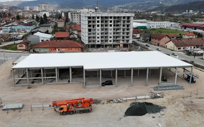 Najveći retail park u BiH se širi: Privlači kupce iz oba entiteta Gradilište City Parka u Doboju snimljeno dronom
