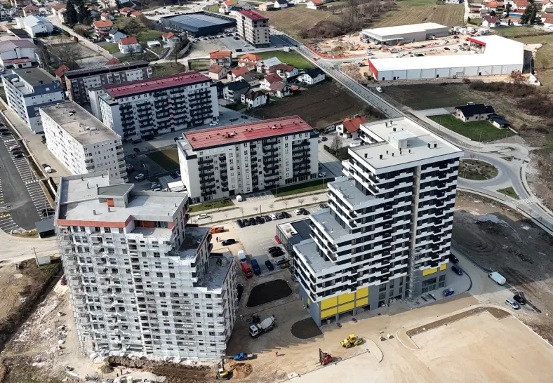 Otvara se novi tržni centar: Gradilo ga 25 kompanija i 300 radnika Novi urbanistički razvoj Kiseljaka sa stambenim i komercijalnim objektima