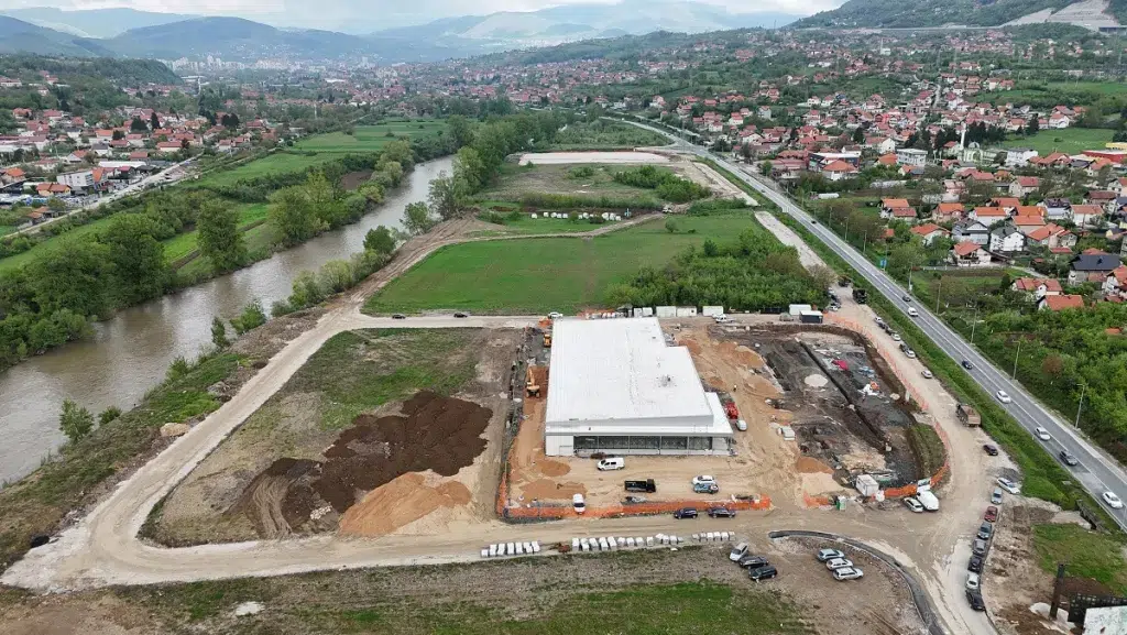 Na 351.000 kvadrata niče najveća šoping zona u BiH: Lidl već završen Na 351.000 kvadrata niče najveća šoping zona u BiH: Lidl već završen