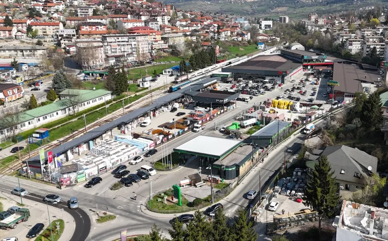 Prva transverzala pred početkom, Penny gradi novi objekat Postojeći prodajni kompleks komapnije Penny Plus u Velešićima kuda će proći Prva transverzala