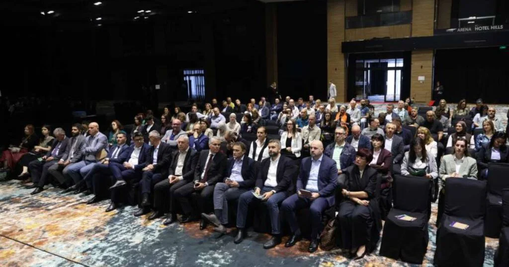 Fond za zaštitu okoliša FBiH širi podršku: Građani prvi put mogu aplicirati za energetsku efikasnost Fond za zaštitu okoliša FBiH širi podršku: Građani prvi put mogu aplicirati za energetsku efikasnost