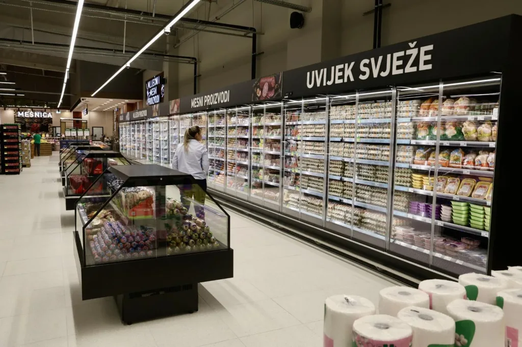 Bingo otvorio hipermarket u Vitezu i uručio donaciju Domu zdravlja
