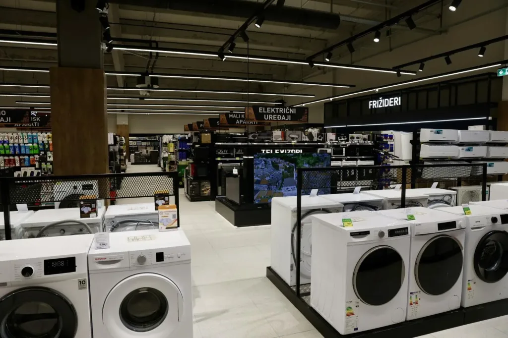 Bingo otvorio hipermarket u Vitezu i uručio donaciju Domu zdravlja